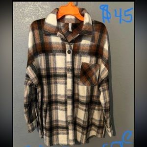 Women's Shacket. Size Large. Like new in great condition